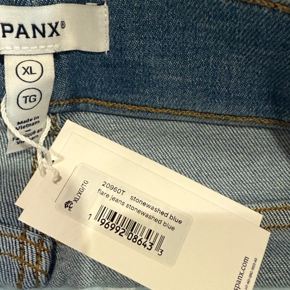 NWT SPANXshape Original EveryWear
Flare Jeans - TALL XL - Picture 15 of 16